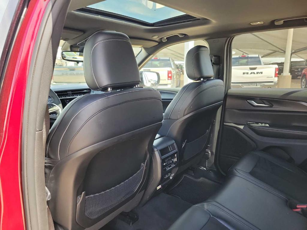 used 2023 Jeep Grand Cherokee car, priced at $33,995