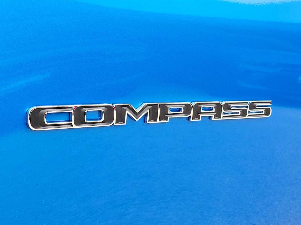 new 2025 Jeep Compass car, priced at $28,090