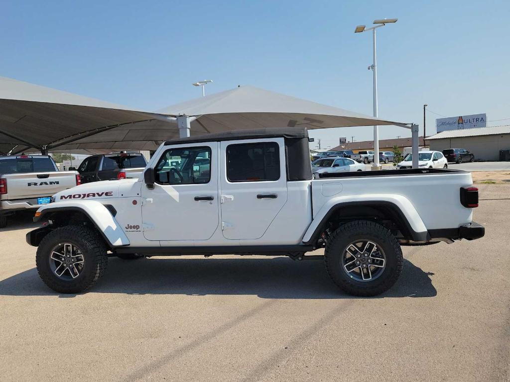 new 2025 Jeep Gladiator car, priced at $49,840
