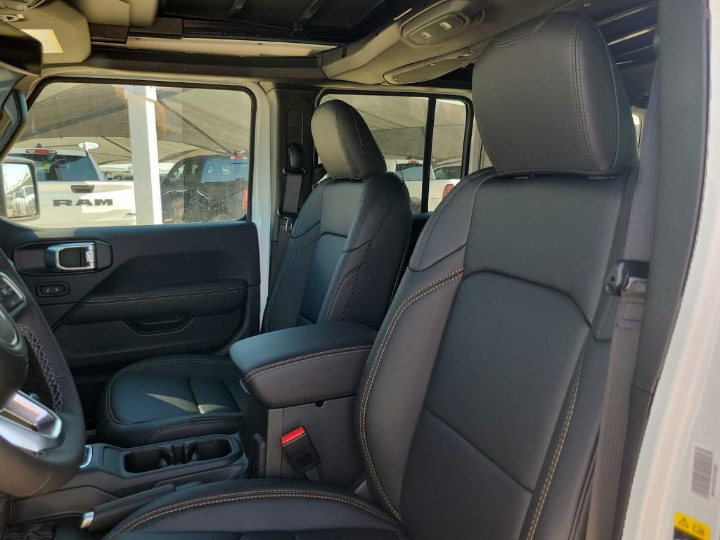 new 2025 Jeep Wrangler car, priced at $53,450