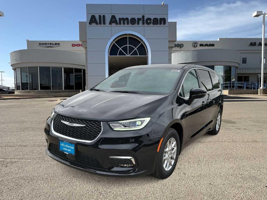 new 2026 Chrysler Pacifica car, priced at $43,460