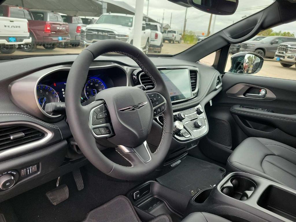 new 2026 Chrysler Pacifica car, priced at $43,460