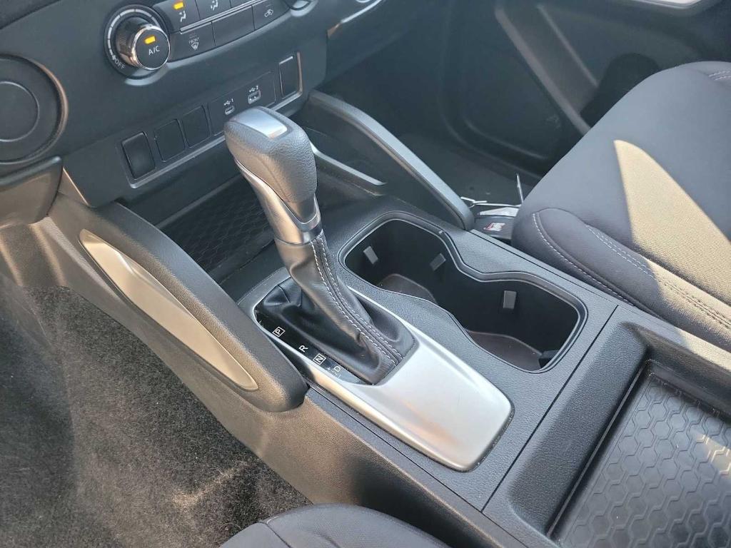 used 2022 Nissan Frontier car, priced at $27,995