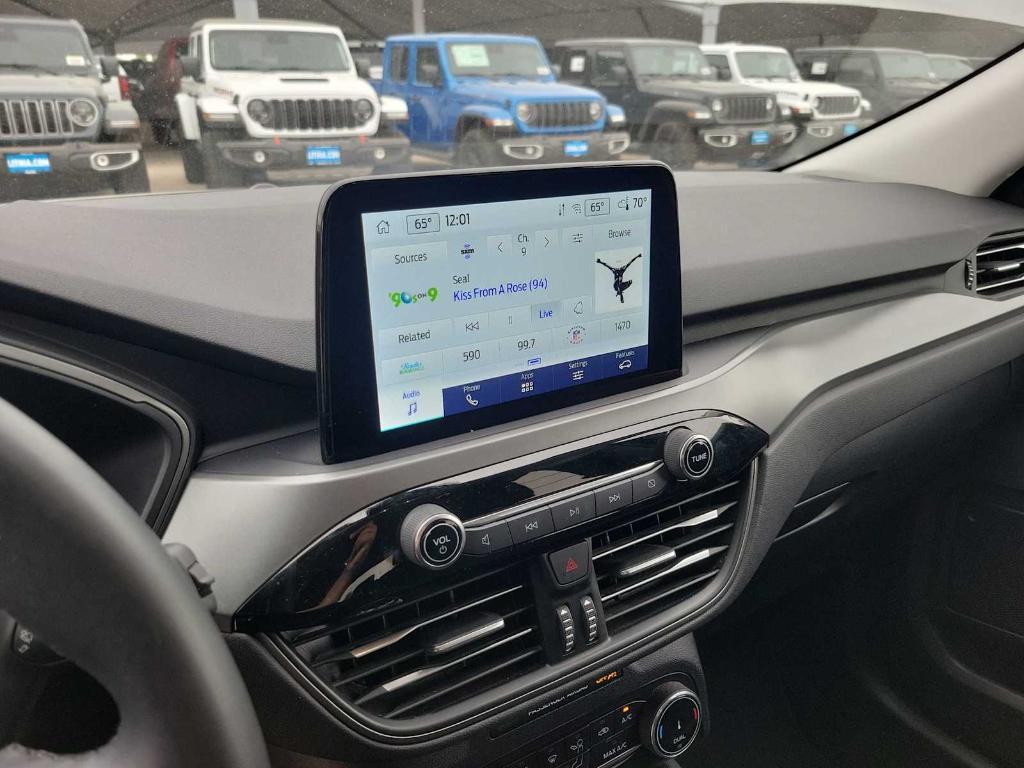 used 2024 Ford Escape car