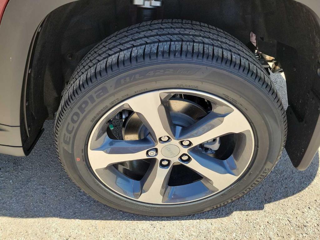 new 2025 Jeep Grand Cherokee car, priced at $49,810