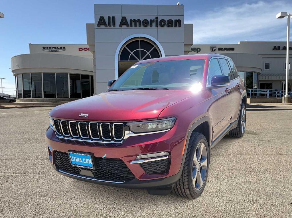 new 2025 Jeep Grand Cherokee car, priced at $44,504