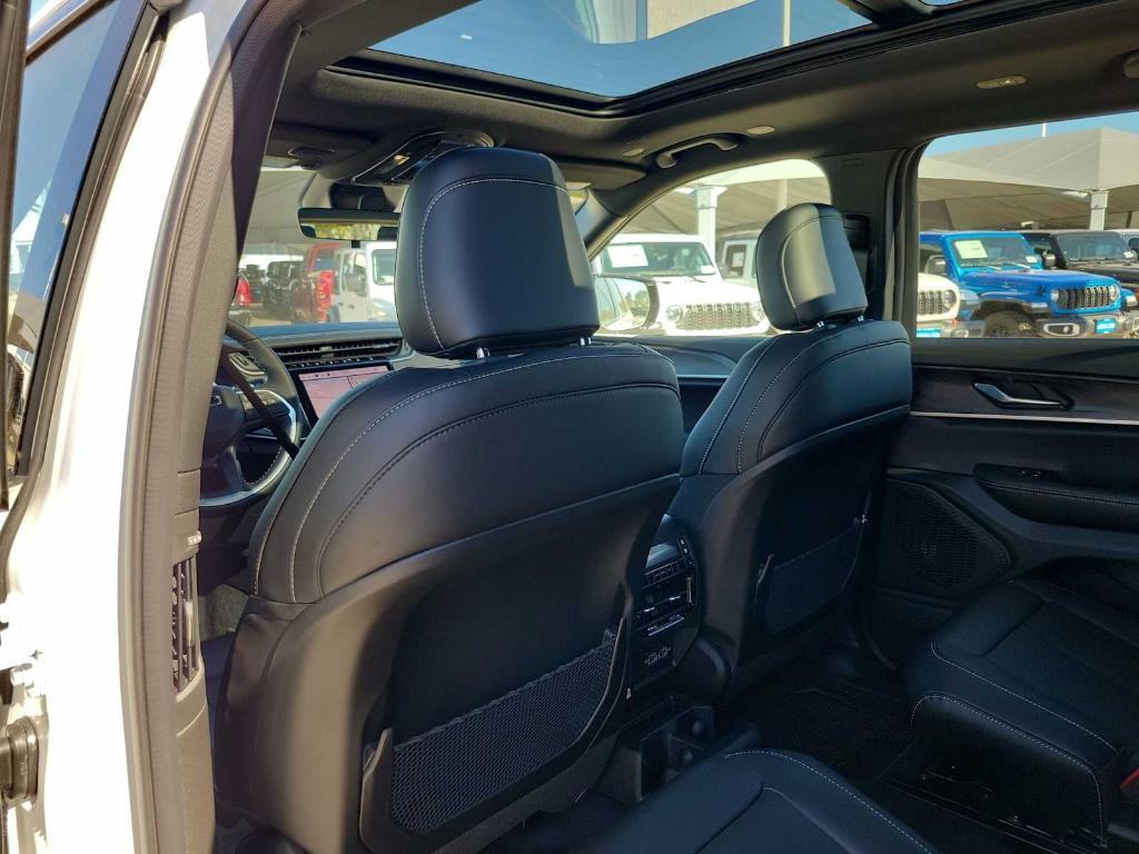 new 2025 Jeep Grand Cherokee L car, priced at $51,640