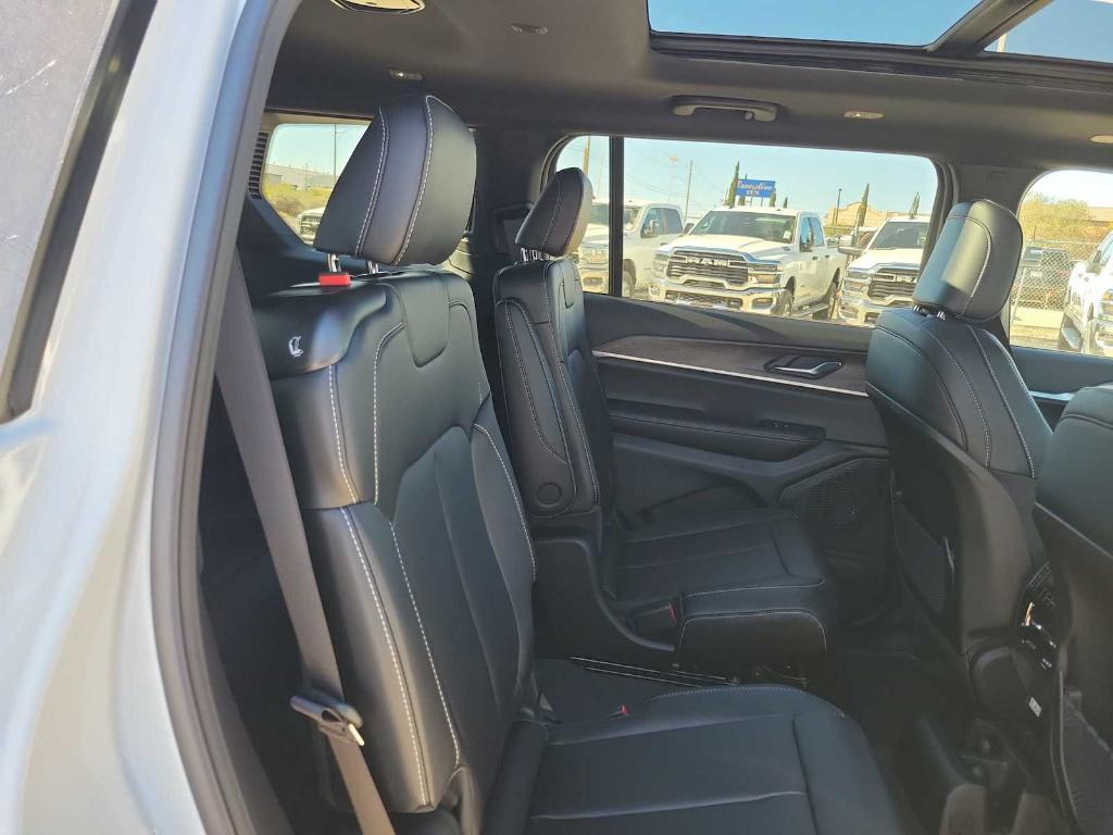 new 2025 Jeep Grand Cherokee L car, priced at $51,640