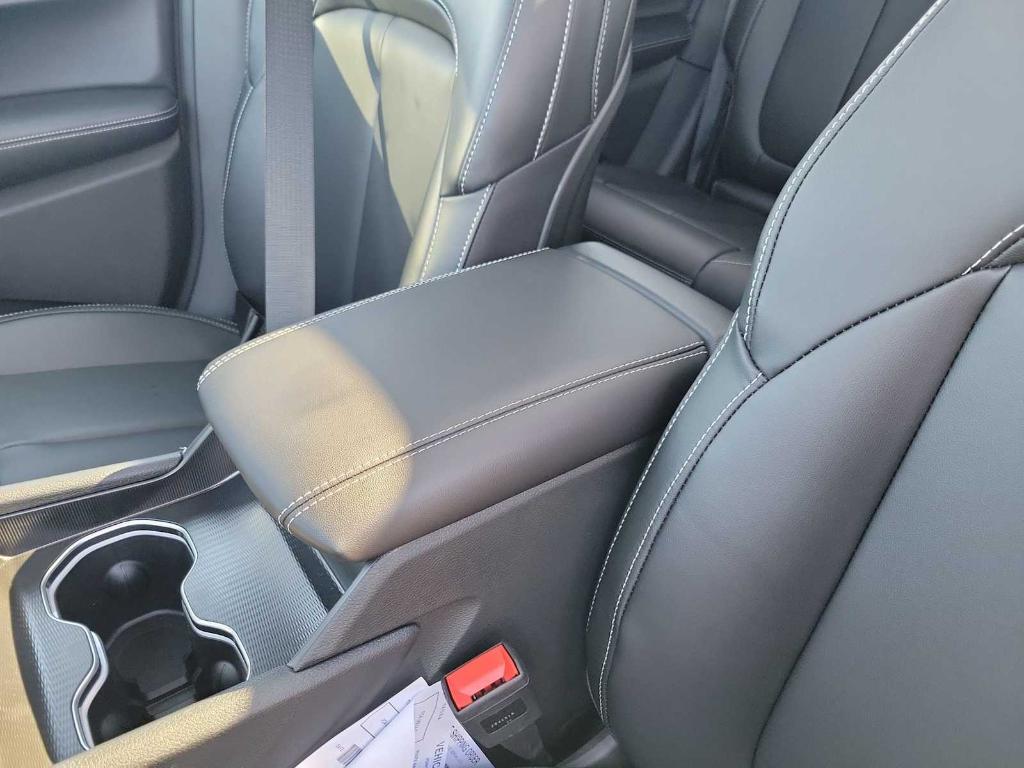 new 2025 Jeep Grand Cherokee car, priced at $47,385