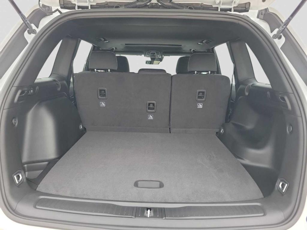 new 2025 Jeep Grand Cherokee car, priced at $39,530