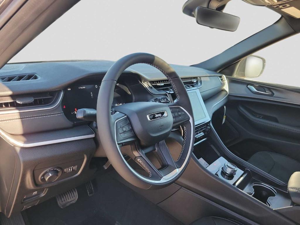 new 2025 Jeep Grand Cherokee L car, priced at $44,230