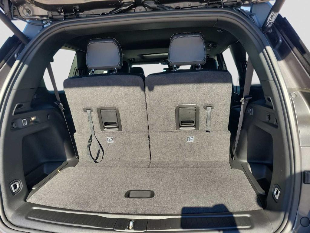 new 2025 Jeep Grand Cherokee L car, priced at $44,230