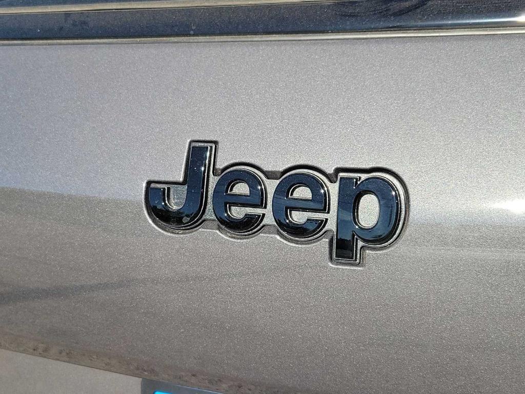 new 2025 Jeep Grand Cherokee L car, priced at $44,230