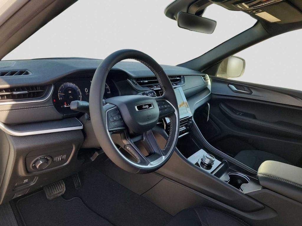 new 2025 Jeep Grand Cherokee L car, priced at $41,630