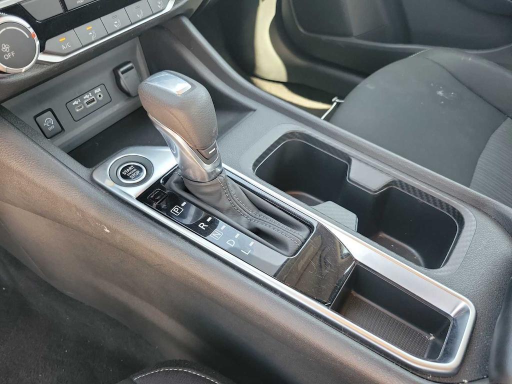 used 2024 Nissan Sentra car, priced at $22,998