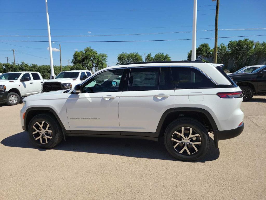 new 2025 Jeep Grand Cherokee car, priced at $48,987