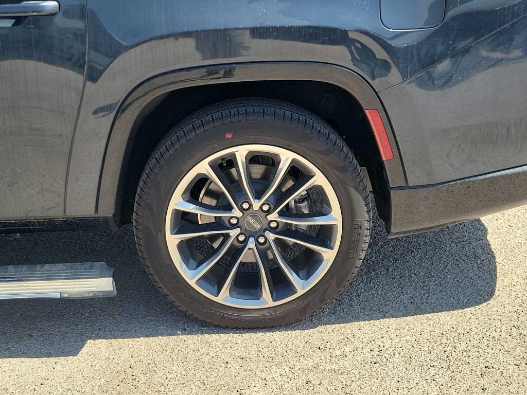 new 2024 Jeep Wagoneer L car, priced at $74,717