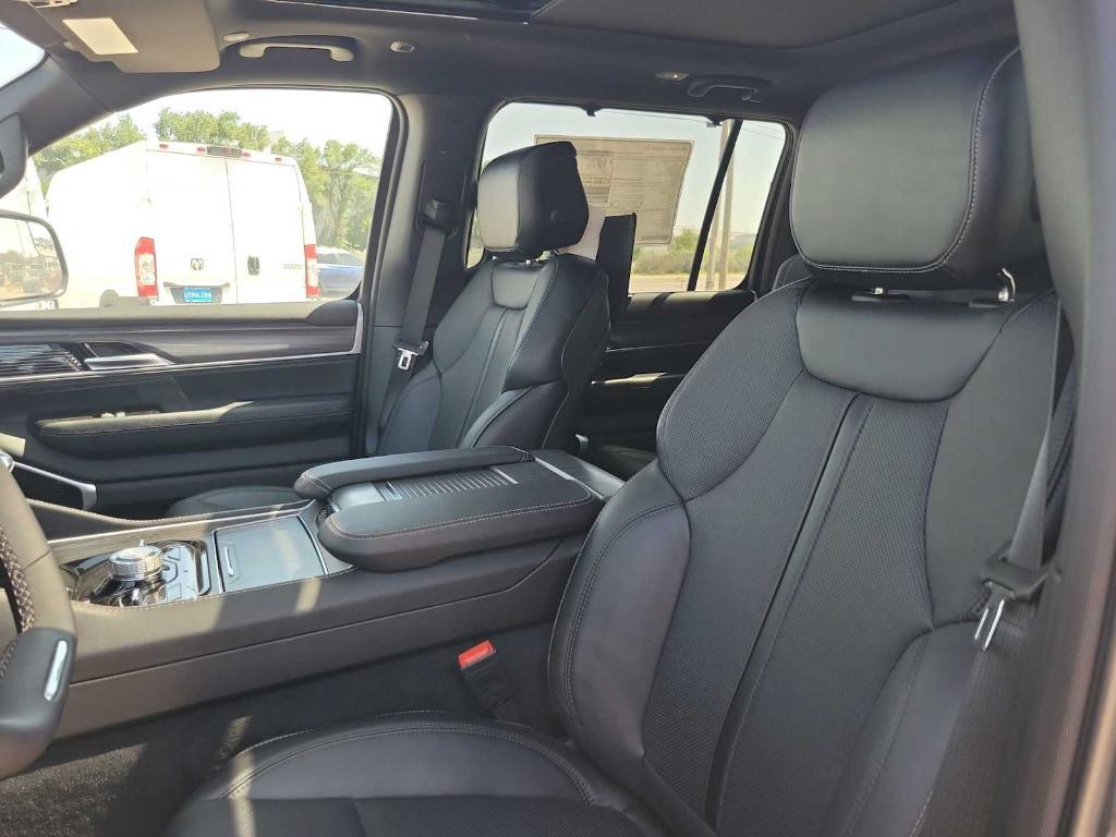 new 2024 Jeep Wagoneer L car, priced at $74,717