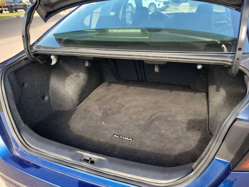used 2022 Nissan Altima car, priced at $22,995