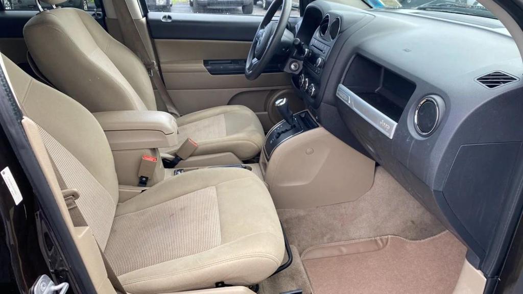 used 2014 Jeep Compass car, priced at $5,500