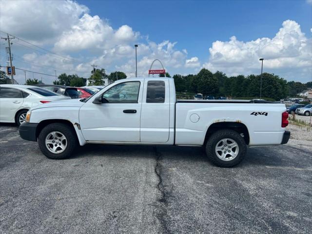 used 2006 Dodge Dakota car, priced at $2,200