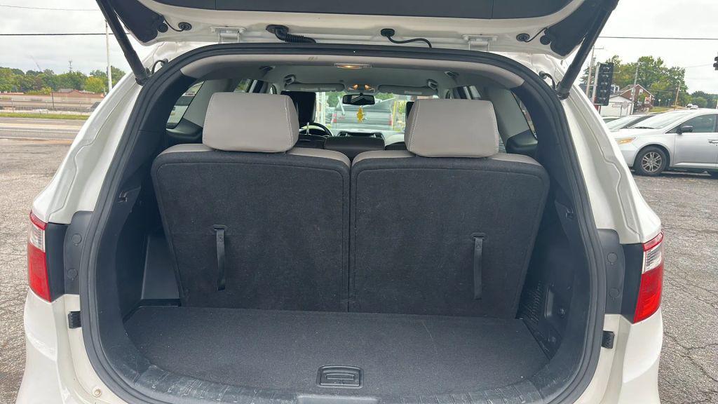 used 2014 Hyundai Santa Fe car, priced at $6,350