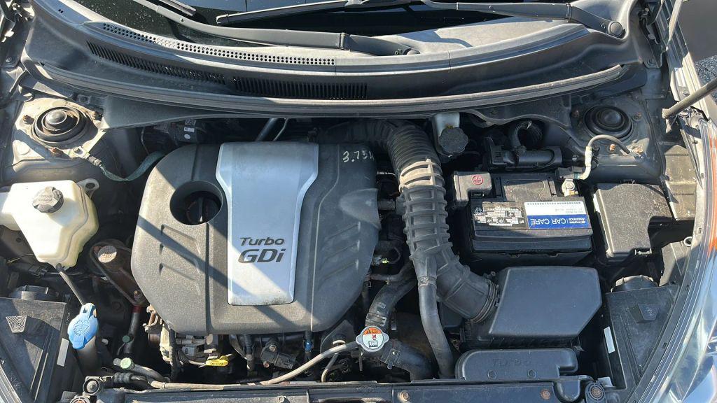 used 2013 Hyundai Veloster car, priced at $4,399