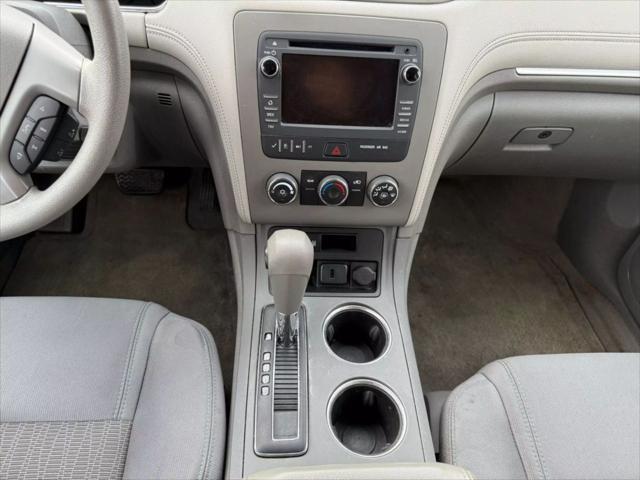 used 2015 Chevrolet Traverse car, priced at $6,850
