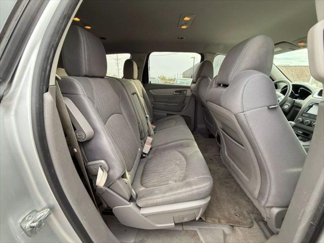 used 2015 Chevrolet Traverse car, priced at $6,850