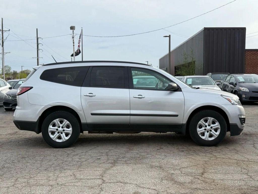 used 2015 Chevrolet Traverse car, priced at $5,999