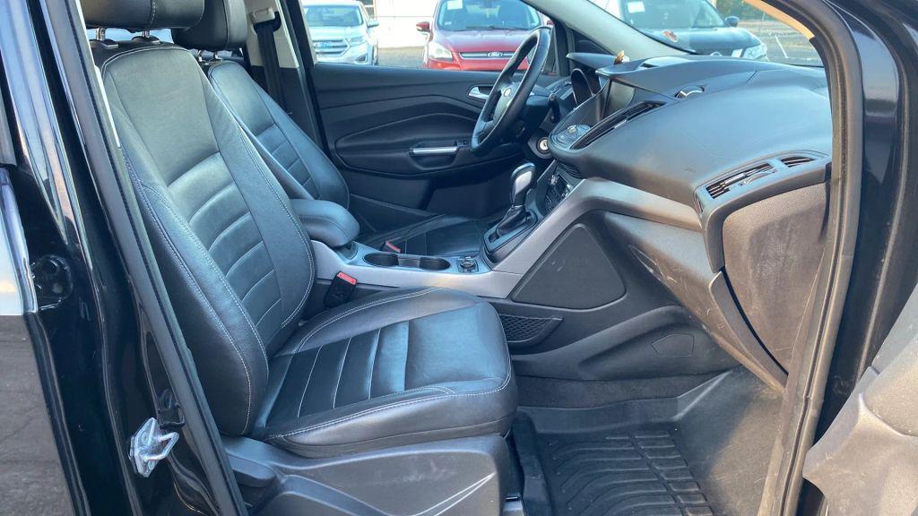 used 2014 Ford Escape car, priced at $5,200