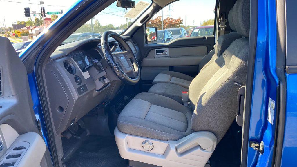 used 2009 Ford F-150 car, priced at $3,500
