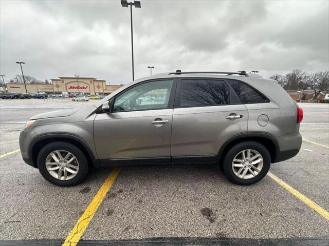 used 2014 Kia Sorento car, priced at $5,500