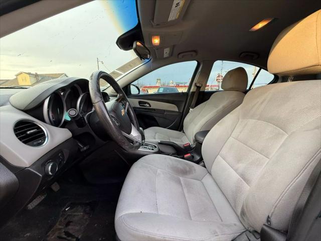 used 2014 Chevrolet Cruze car, priced at $6,400