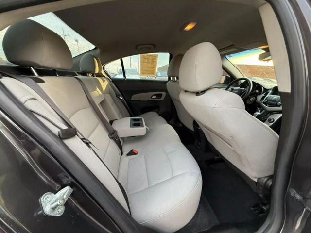 used 2014 Chevrolet Cruze car, priced at $6,400