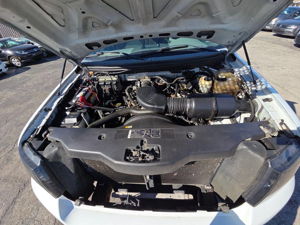 used 2006 Ford F-150 car, priced at $5,400