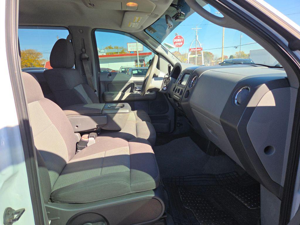 used 2006 Ford F-150 car, priced at $5,400