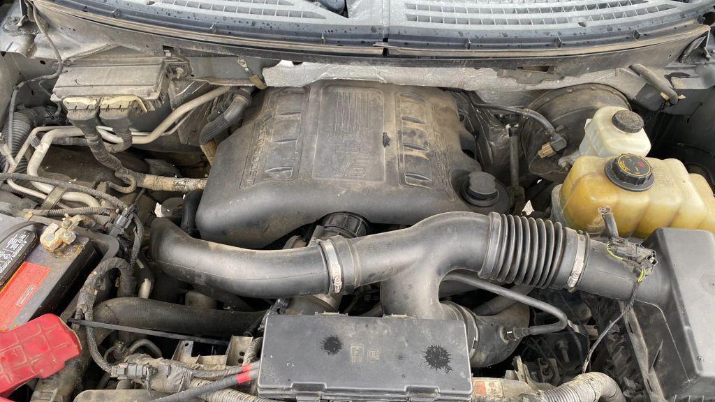 used 2013 Ford F-150 car, priced at $5,400