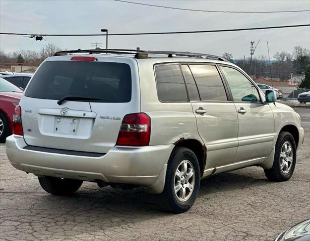 used 2006 Toyota Highlander car, priced at $4,500