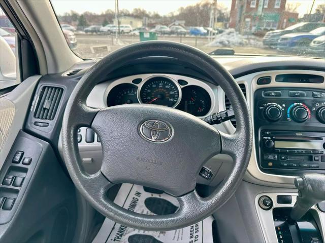 used 2006 Toyota Highlander car, priced at $4,500