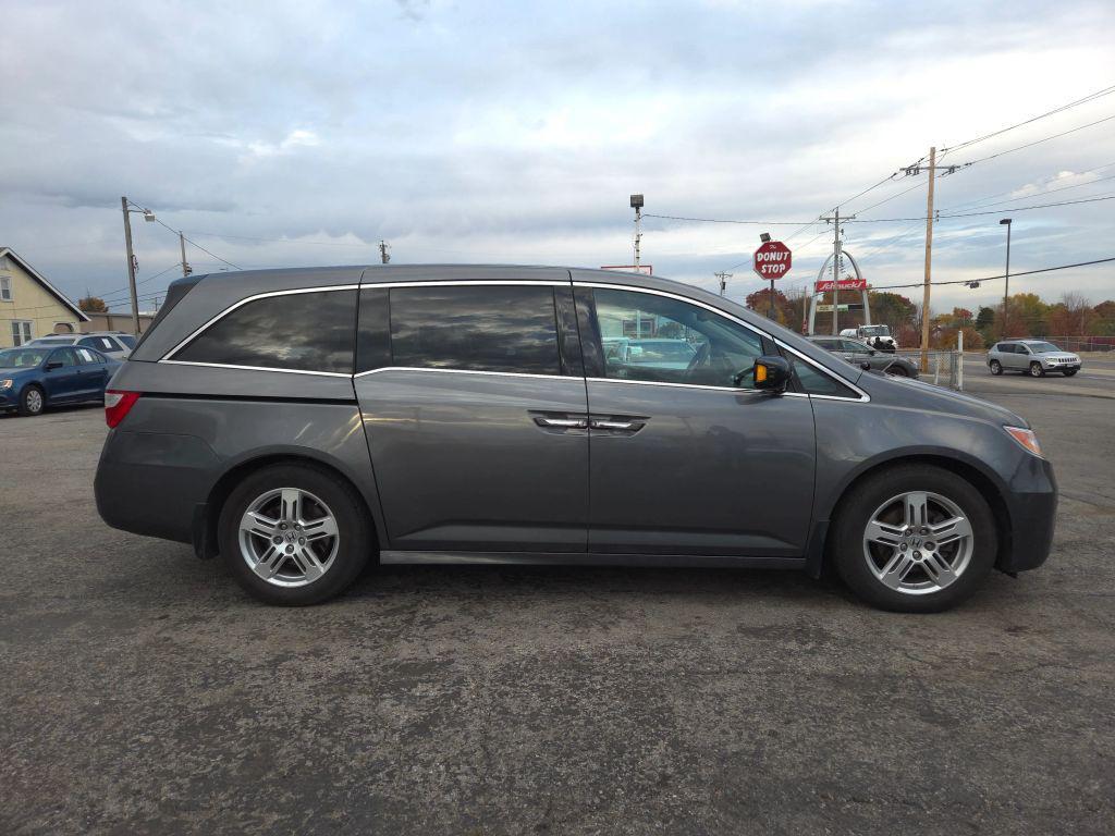 used 2012 Honda Odyssey car, priced at $5,900