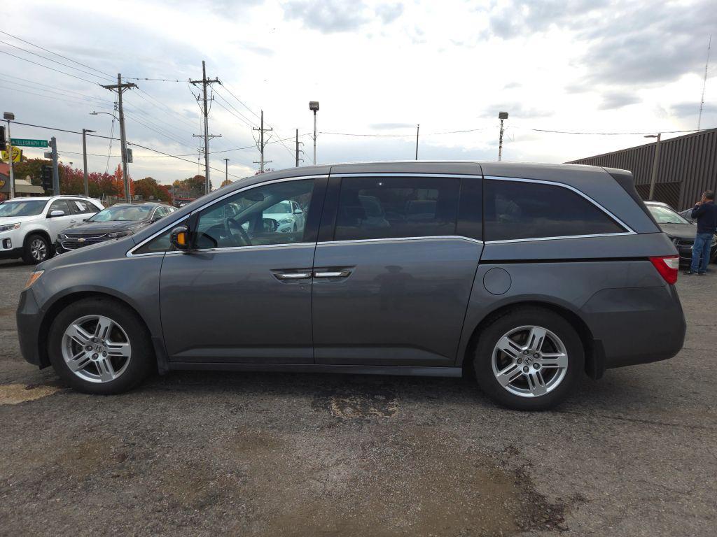 used 2012 Honda Odyssey car, priced at $5,900