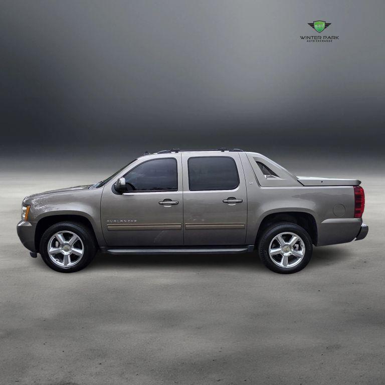 used 2011 Chevrolet Avalanche car, priced at $10,988