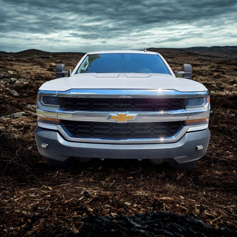 used 2018 Chevrolet Silverado 1500 car, priced at $22,988