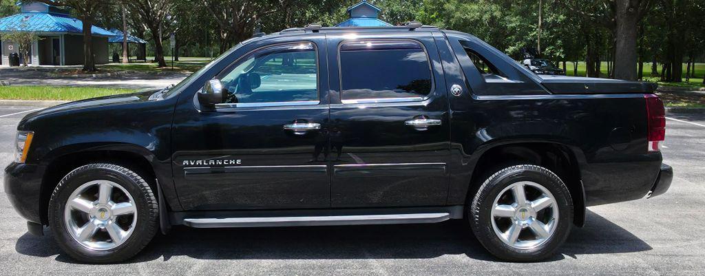 used 2013 Chevrolet Avalanche car, priced at $19,988