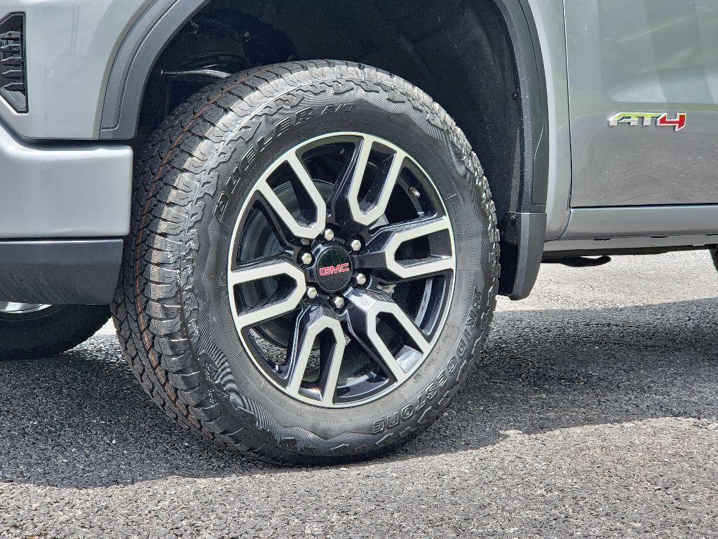 new 2025 GMC Sierra 1500 car, priced at $61,598