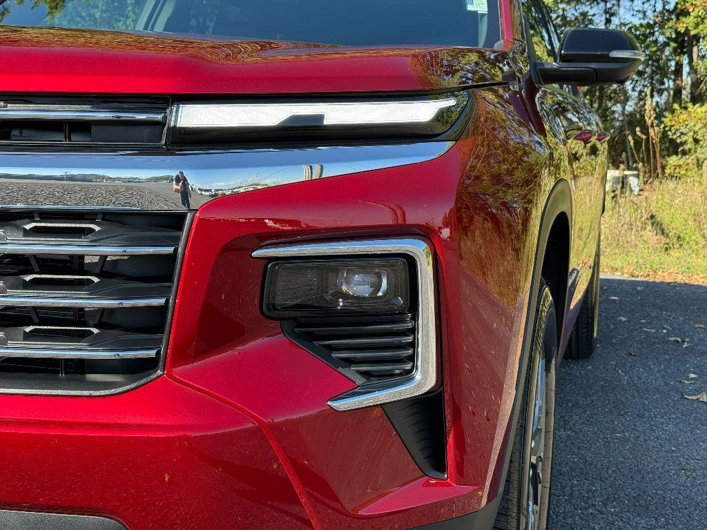 new 2026 Chevrolet Traverse car, priced at $45,455