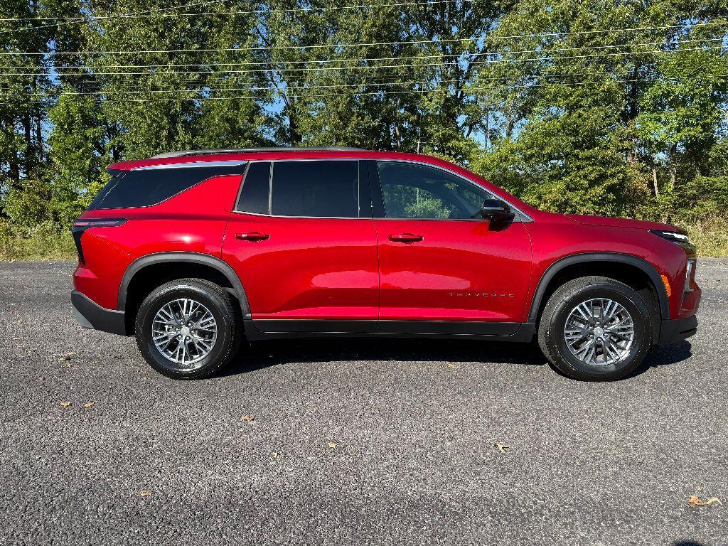 new 2026 Chevrolet Traverse car, priced at $45,455