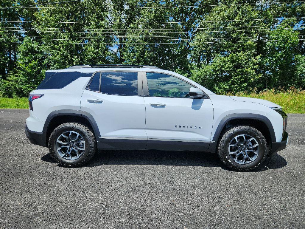 new 2026 Chevrolet Equinox car, priced at $38,925