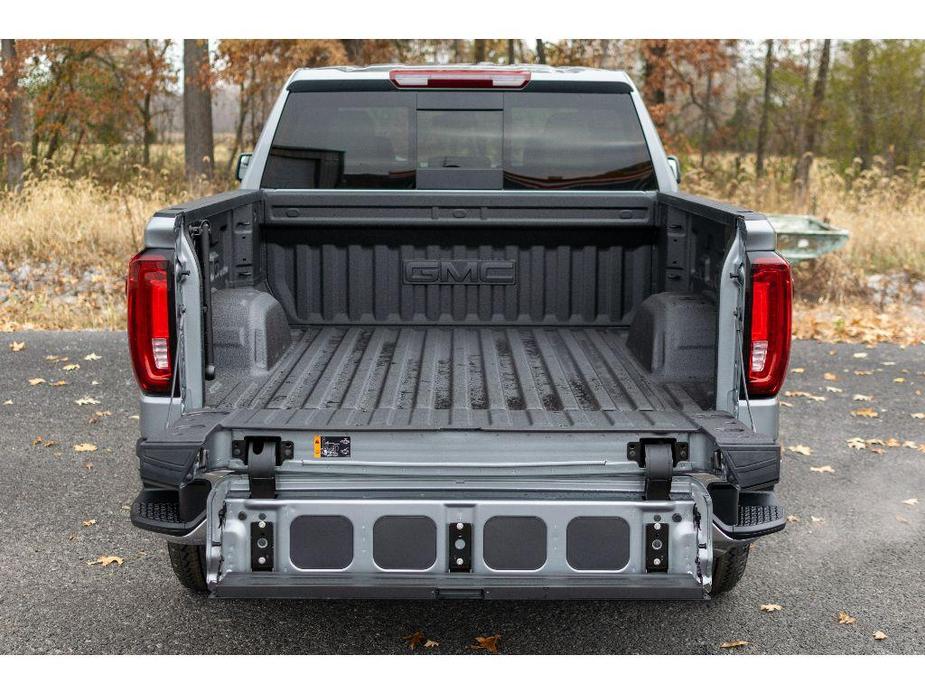 new 2025 GMC Sierra 1500 car, priced at $56,484